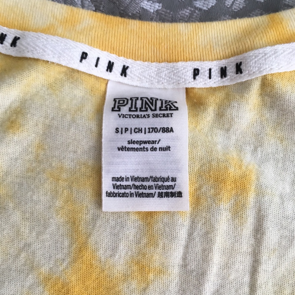 ☀️Victoria Secret “PINK” Tye-Dye T-shirt - Picture 2 of 3